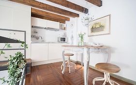 Romantic Loft Porta Venezia Milan